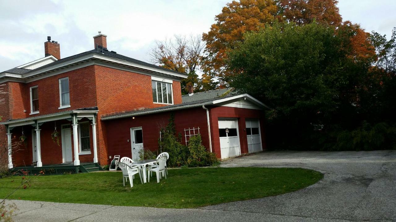 Grape Arbor Bed And Breakfast North East Exterior foto